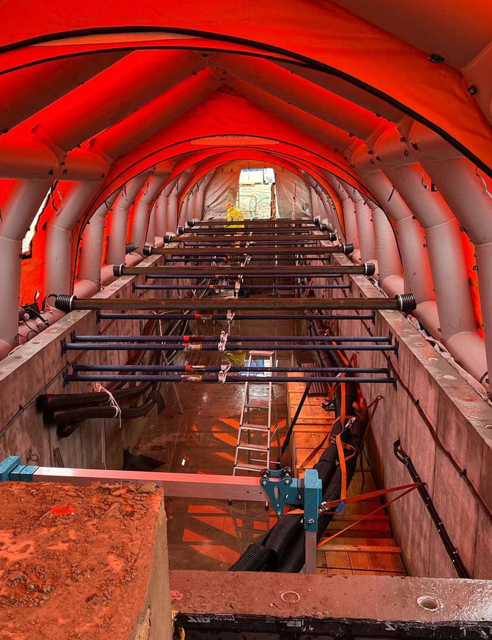 A 4-meter sealed air fast tent created a stable, temperature-controlled environment for cable jointing work on an offshore wind project.