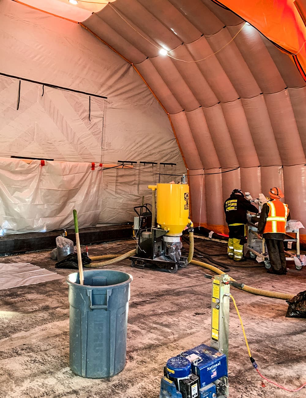 A large work tent provided full protection during the application of waterproof coating on a large flat roof.
The controlled environment maintained stable temperature and humidity conditions for optimal results.